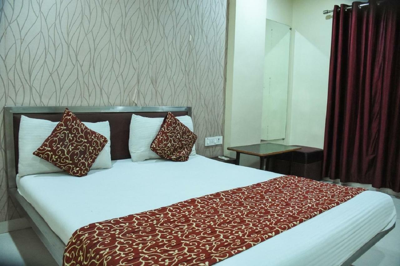 Hotel Dilip Indore Exterior photo